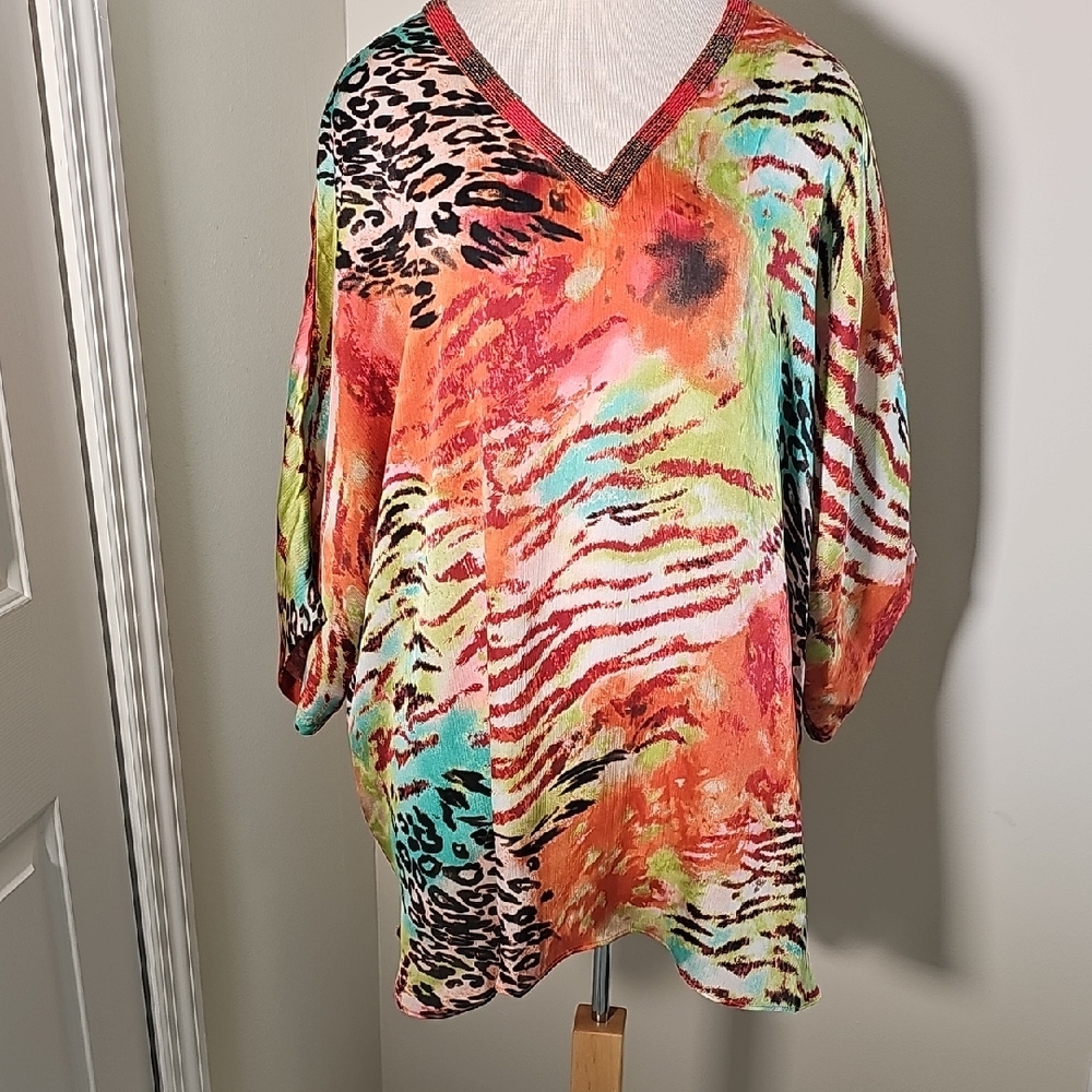 Dana Buchman Vibrant V-Neck Tunic. Fall Colors. By DANA BUCKMAN. Size XL. NWOT‎